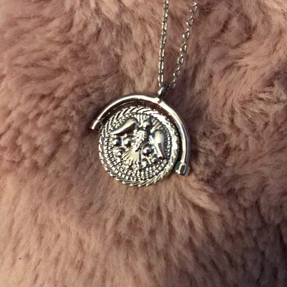 Necklace from primark - Picture 2 of 2